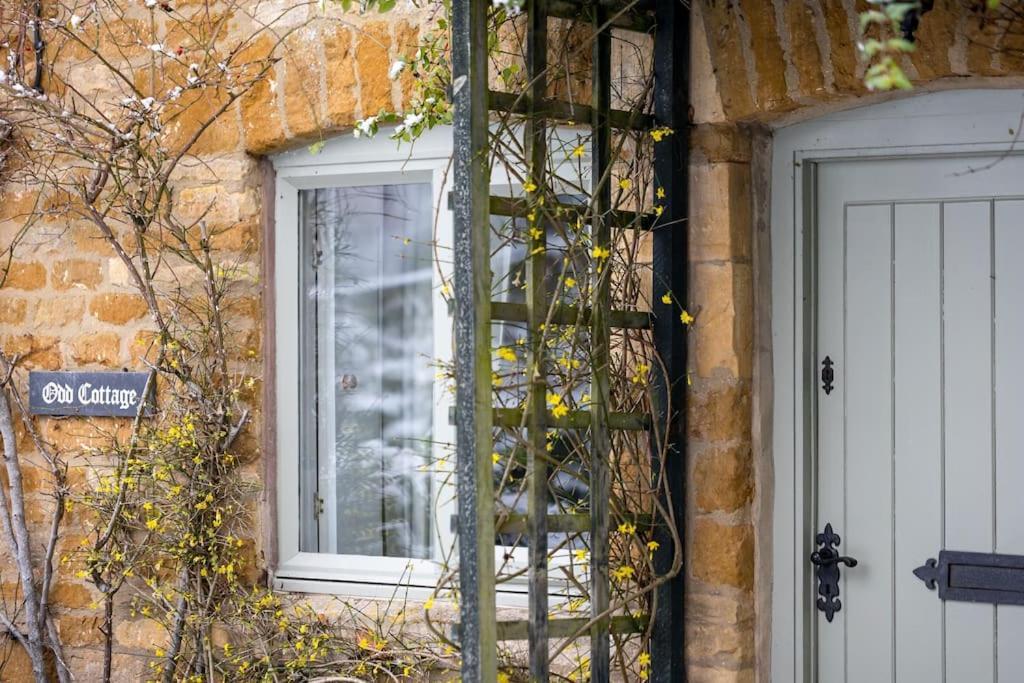 Charming 17Th Century Cotswold Cottage Adlestrop Exterior photo